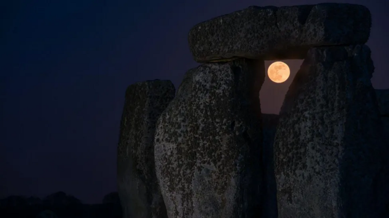 استون‌هنج، یکی از مرموزترین بناهای تاریخی دنیا ممکن است با ماه هم مرتبط باشد